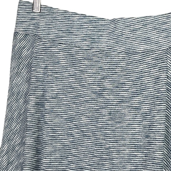 Lou & Grey Women's Thin Maxi Length Skirt Blue and White Stripe Size Medium - Picture 2 of 8